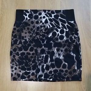 Suzy Shier animal print stretch mini skirt large